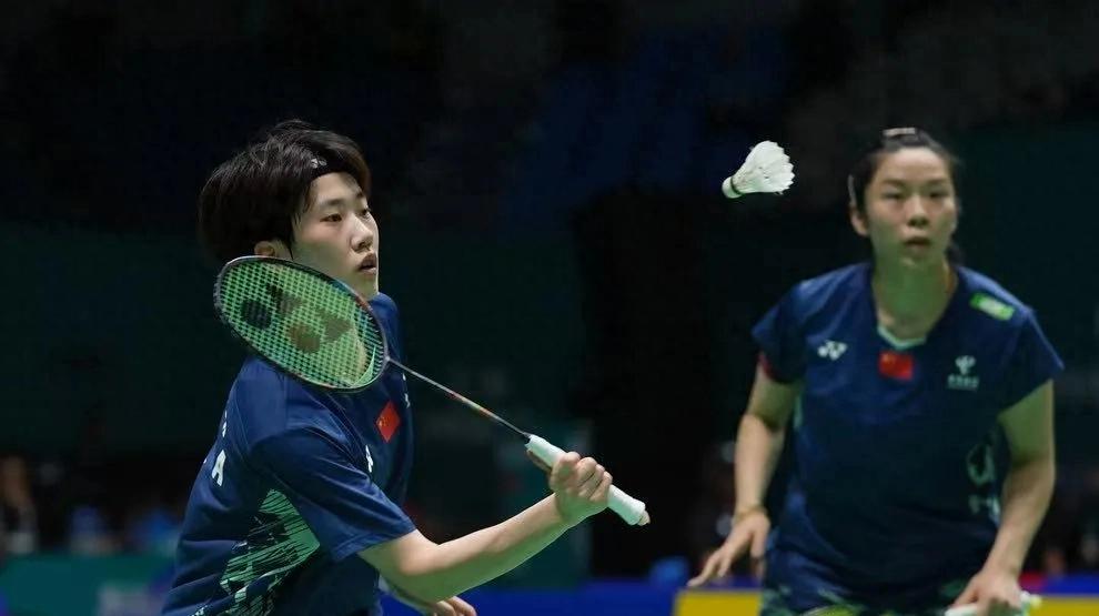 Latest match report! The Shengtan duo defeated Jia Yifan with a score of 24-22, as Zhang Shuxian&#39;s consecutive mistakes cost them the game.