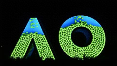 Alcaraz started slow and faced resistance; a sudden incident occurred on court, while Huni won another tiebreak to reach the quarterfinals against the young beauty.