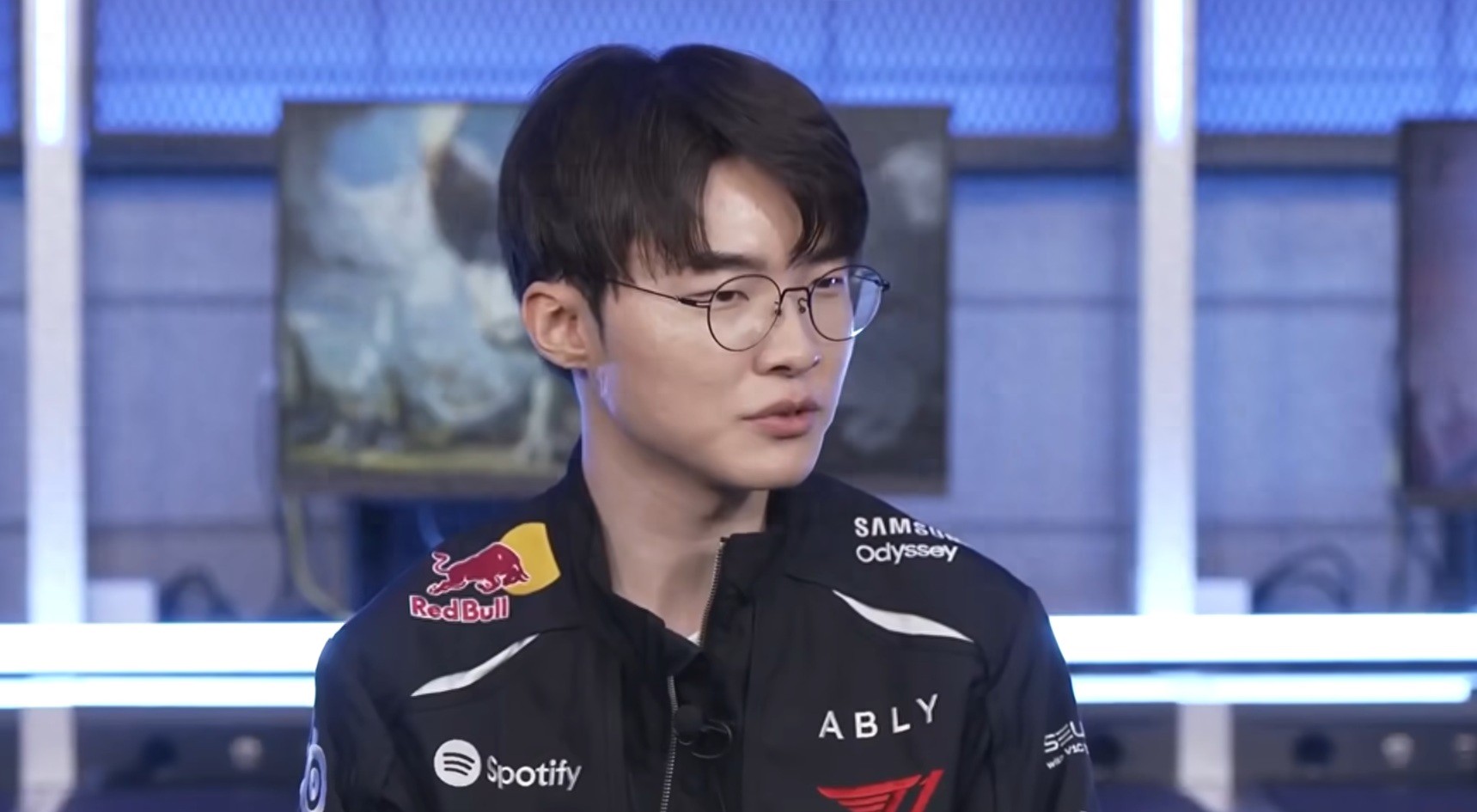 LCK starts with a powerhouse move, as Faker faces a decisive battle! Can the two rogue ninjas join forces to reclaim their former glory?
