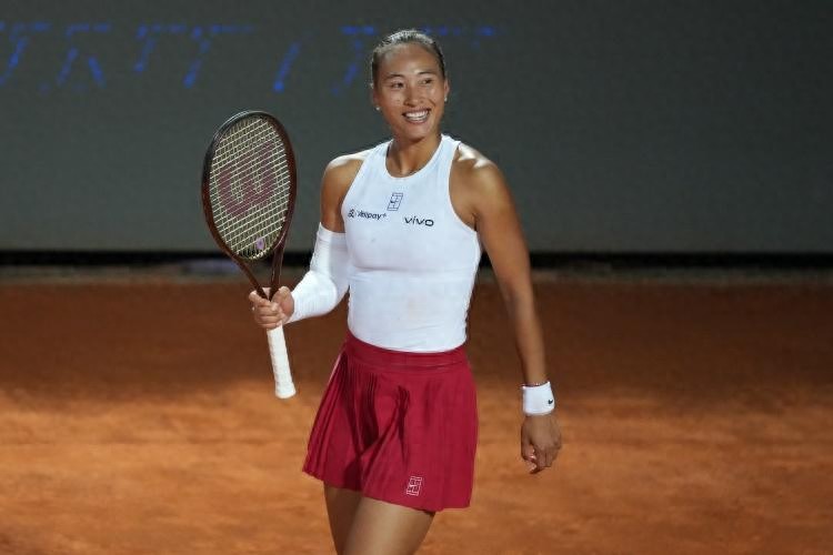 After six defeats and tactical changes, Zheng Qinwen talked about the secret of Sabalenka's victory: beating her shortcomings