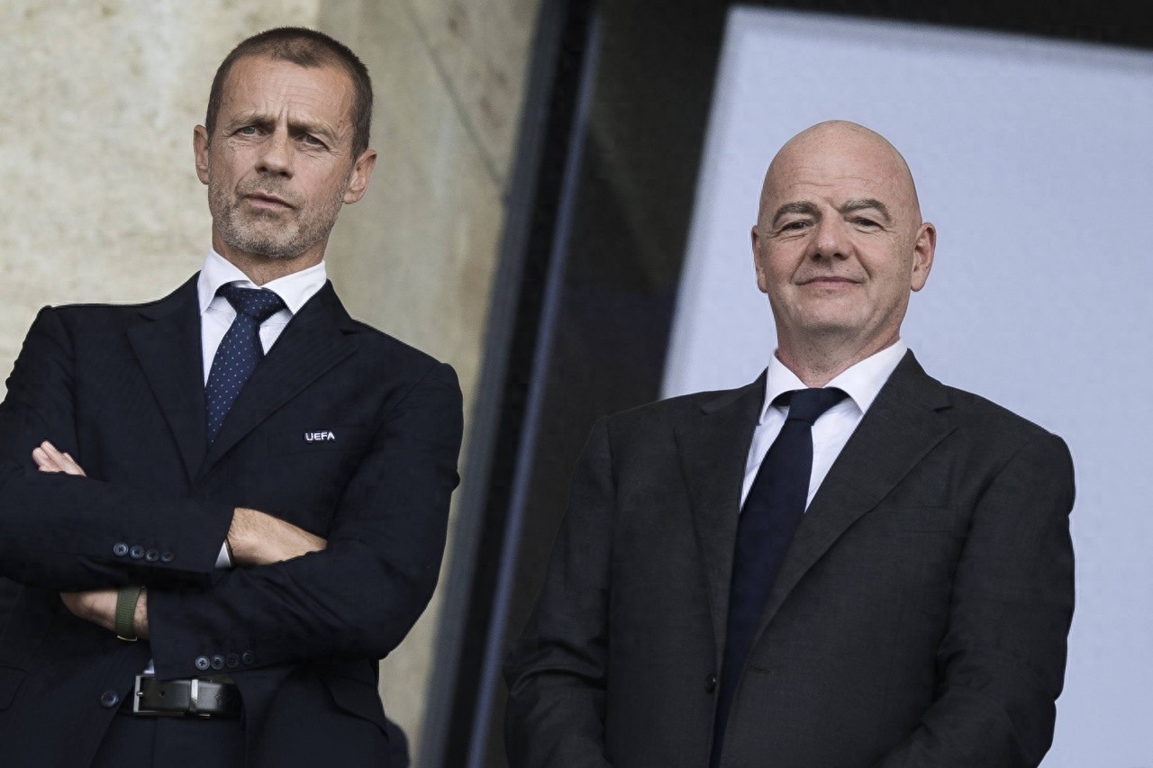 Zurich in the Eye of the Storm: Three Continental Football Confederations Unite to "Besiege" Infantino, His Darkest Hour