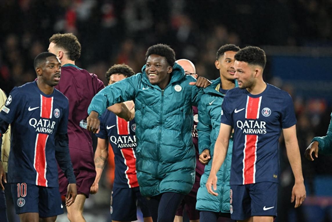 Arsenal only have Bukayo Saka in Paris 3-1 on aggregate to reach the Champions League final with Dembele providing two assists from the bench