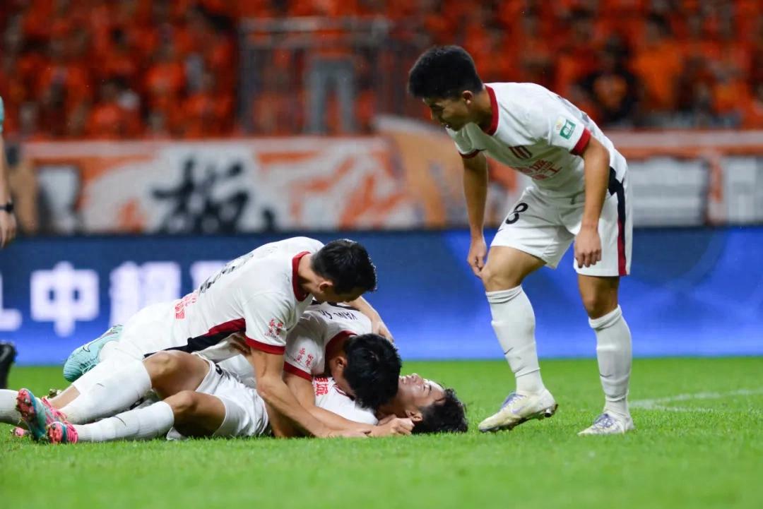 西南德比大勝，蓉城持續穩固爭冠步伐