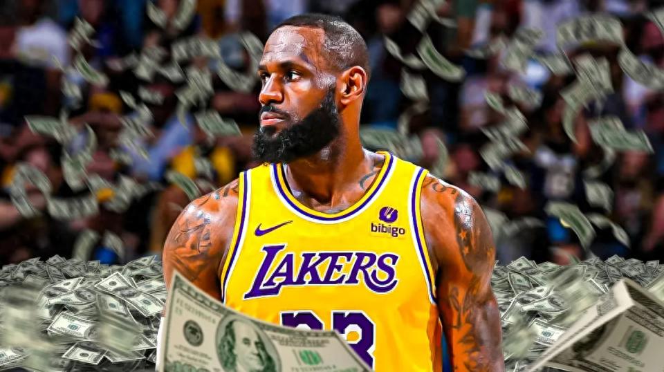 LeBron James is reportedly set to demand a max contract from the Lakers! Can the Warriors still form a "Big Four"? He may stay with a two-year, $50 million deal.