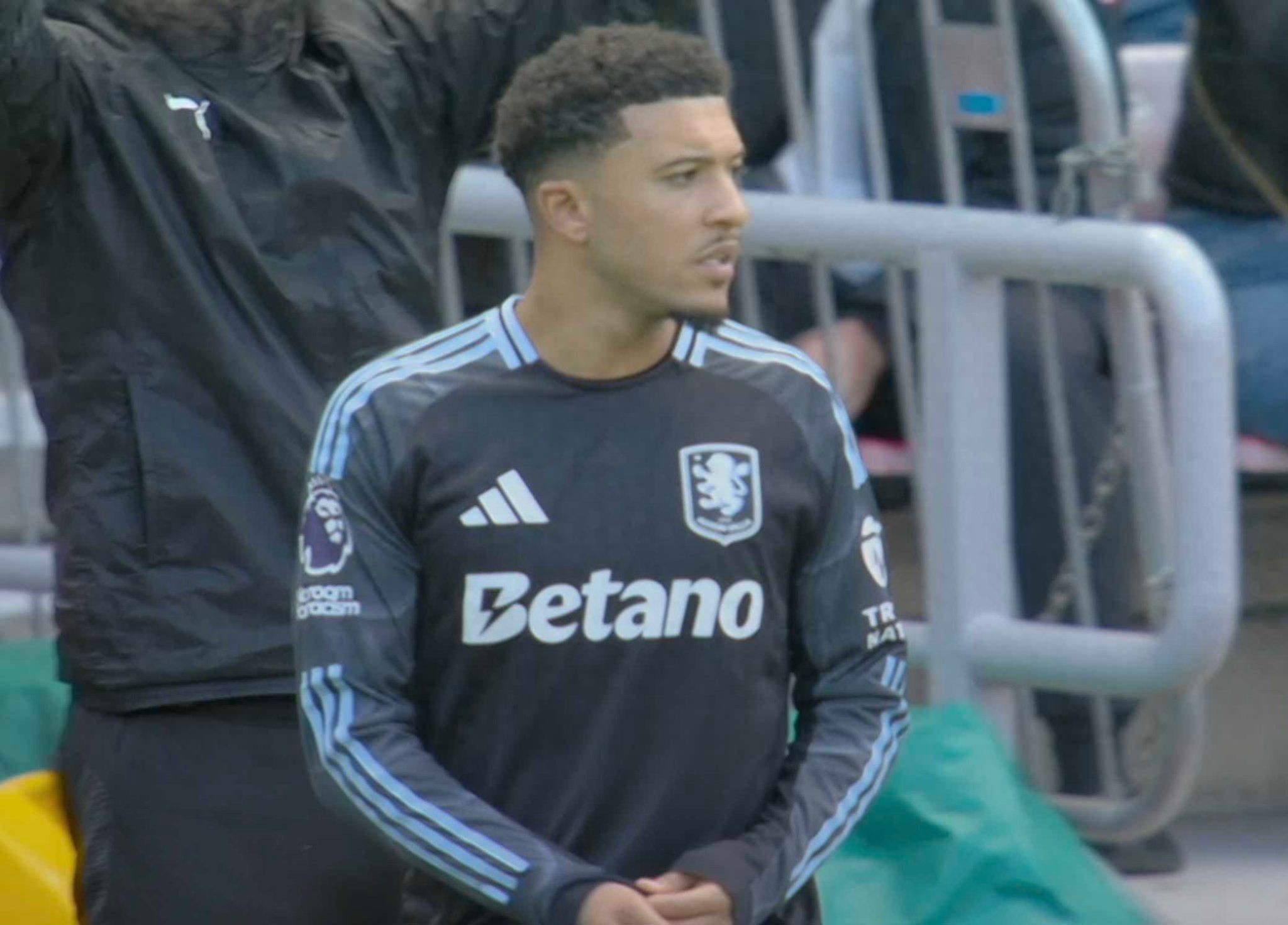 Manchester United is effectively paying Jadon Sancho £3.75 million this season for free! Ralf Rangnick has had enough and has informed him he can leave on a free transfer this summer.