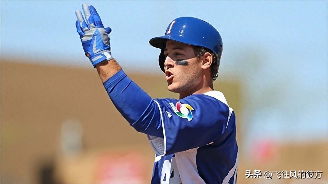 A former Cubs power-hitting first baseman recently retired but has received an invitation to participate in next year’s Classic.