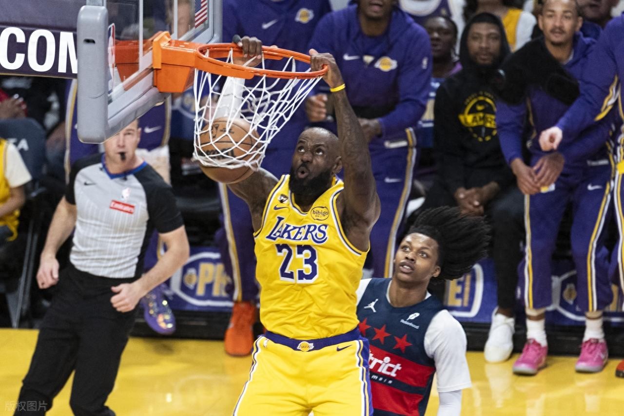 Luka Doncic absent! LeBron James scores 21 points, 10 rebounds, and 12 assists to carry the team, Bronny scores 6 points, Lakers defeat Wizards for 3 consecutive wins.