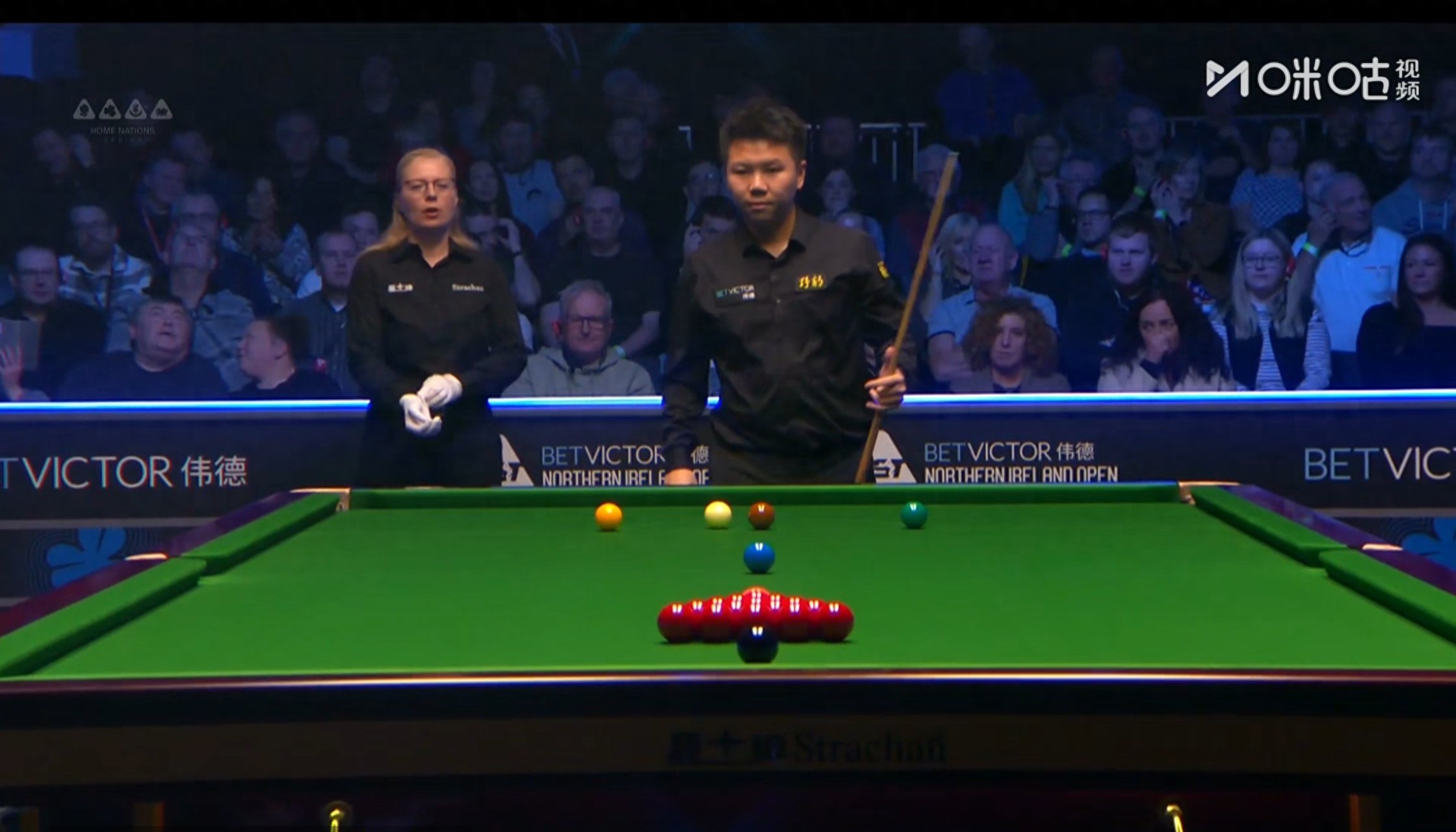 Live coverage of the Northern Ireland Open snooker semifinal: Zhou Yuelong vs Lisowski.