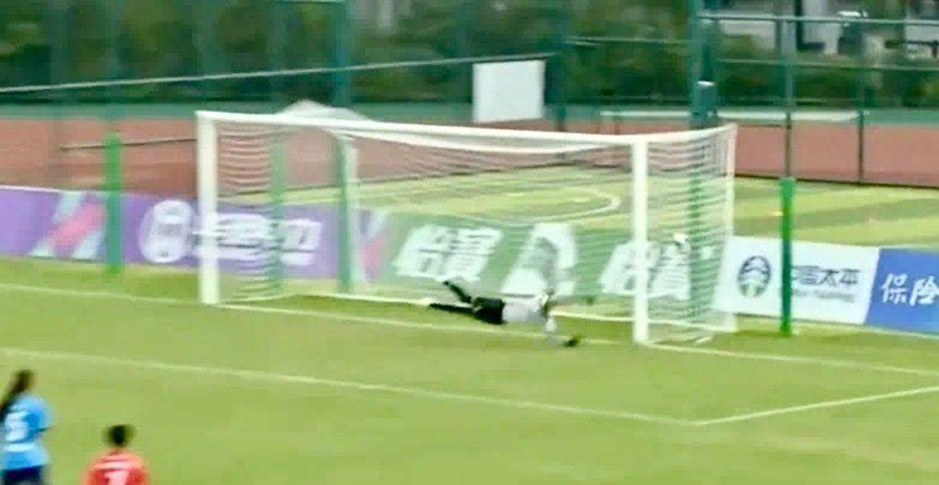 The Chinese women's super long shot into the net was ineffective, and the player angrily reprimanded: outrageous he X has opened the door to the house
