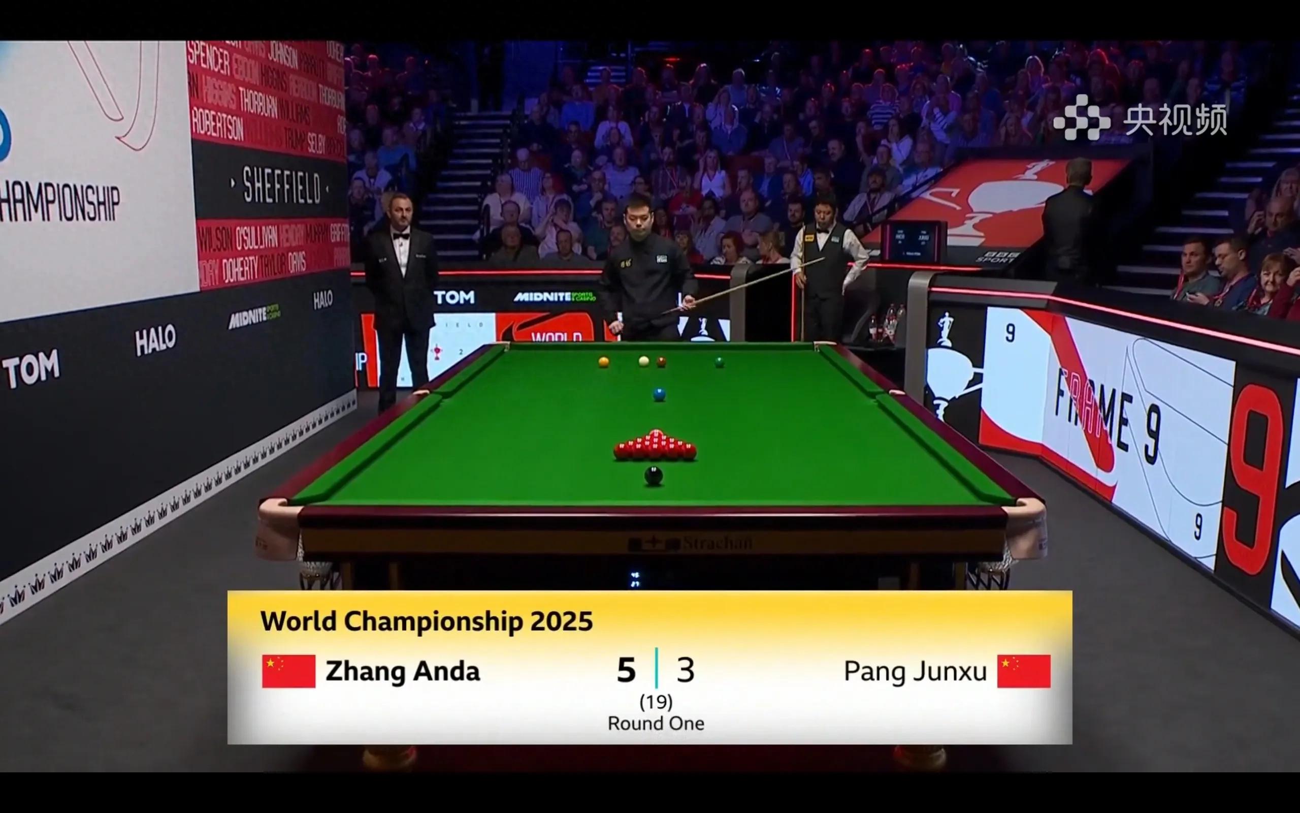 is broadcasting live the second stage of the first round of the World Snooker Championship Zhang Anda VS Pang Junxu