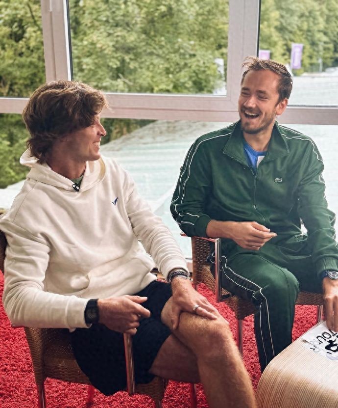 Bad news about Medvedev and Rublev's replacement, Dubai men's doubles champion reveals forced withdrawal plan details.