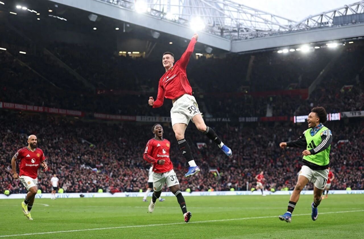 Manchester United faces a rare double-header this week with Shieshko set to start! His unique trait has won over the locker room, while Rashford might give up on signing a striker.