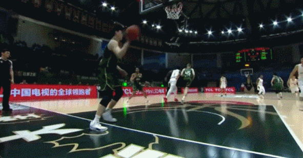 21+5! Guo Haowen and teammate clash! China's top swingman in men's basketball