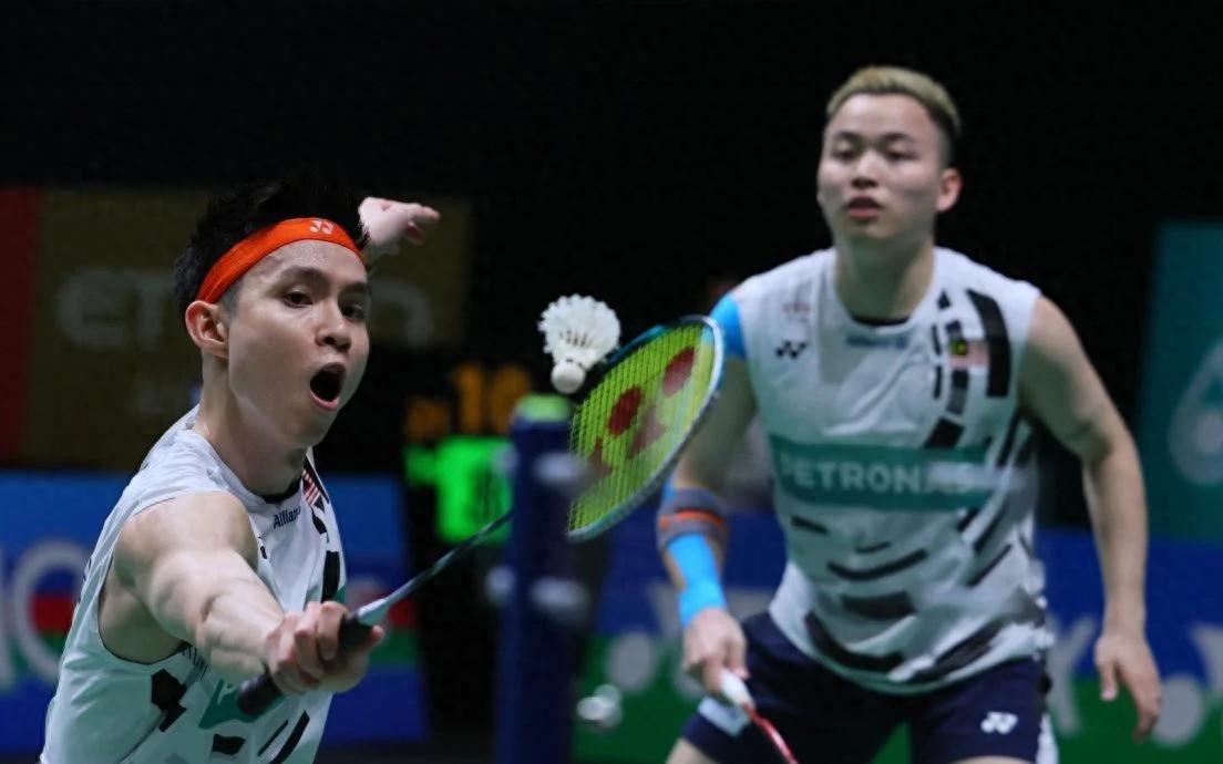 Xie Dingfeng/So Weiyi defeated their teammates in the 2025 Thailand Badminton Super 500 Tournament and stepped into the semi-finals