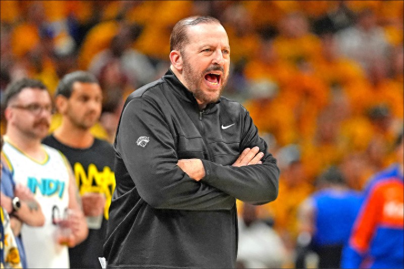 The Knicks announced that they have parted ways with coach Thibodeau, and the call for former Nuggets coach Malone to succeed him is high