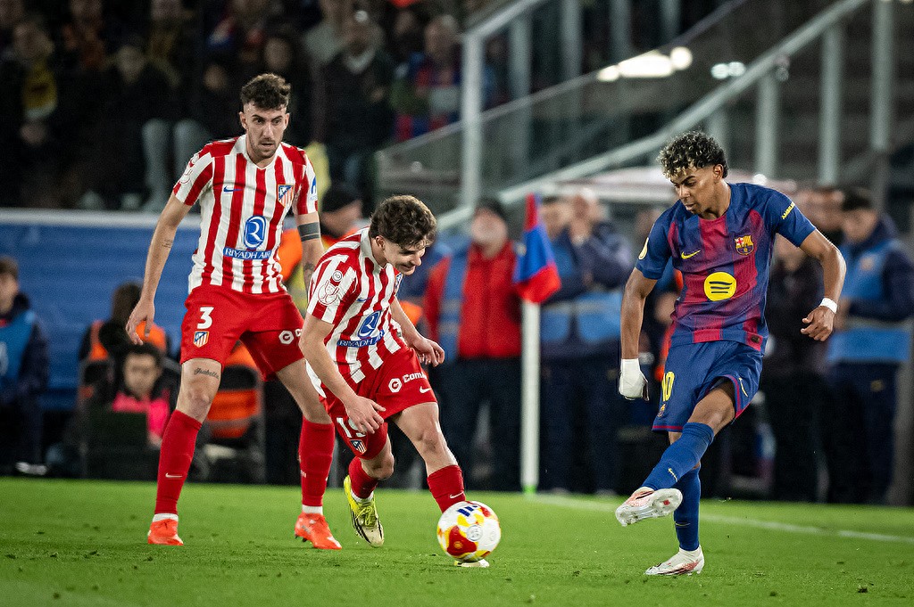 Barcelona president: Offer expires at the end of the month! Atletico CEO stands firm: Alvarez is not for sale at any price