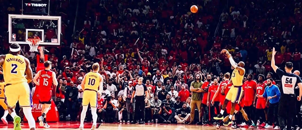 Goodbye Rockets, hello Thunder. The Rockets' chances of turning things around are essentially zero, and the Lakers have already advanced to the next round.