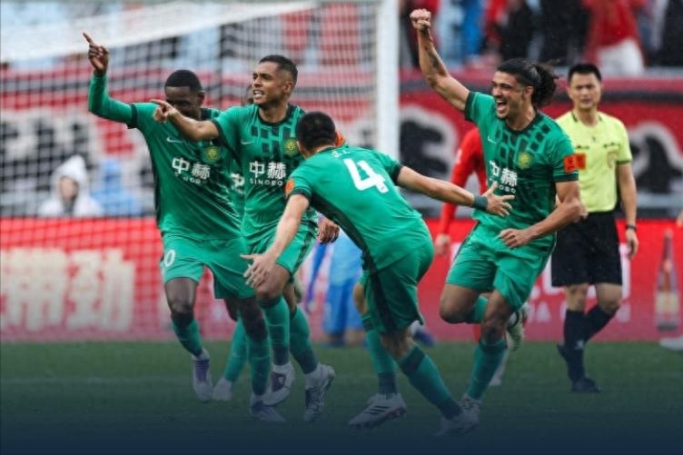 The Chinese Super League champion becomes a laughingstock, finishing bottom in the AFC Champions League group stage and losing the Super Cup with zero shots on target. Congratulations to Beijing Guoan.