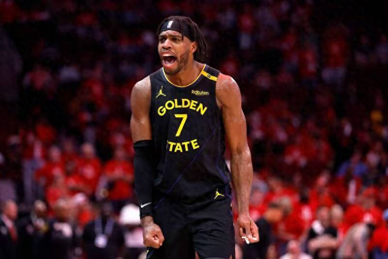 Hield threw in nine three-pointers to set an epic record, thanks to a pre-game meeting
