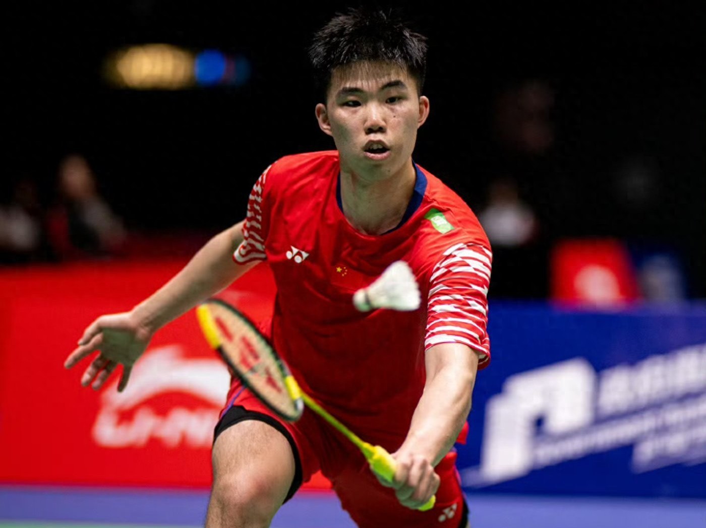 The Denmark Open badminton tournament schedule for today (10.15) features 12 matches with Chen Yufei and other Chinese players competing, live on Youku.