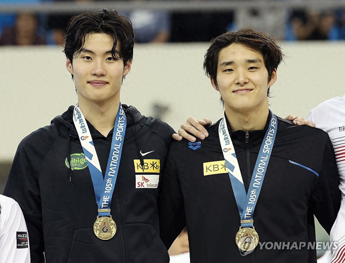 South Korean swimming duos Hwang Seon-woo and Kim Woo-min will make their 2025 debuts and aim for two consecutive World Championships titles