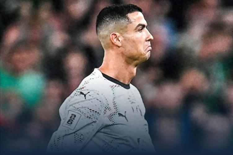 40-year-old Ronaldo shows disrespect for his age with spitting and an elbow strike, resulting in a straight red card; Portugal loses 0-2 and misses early qualification.