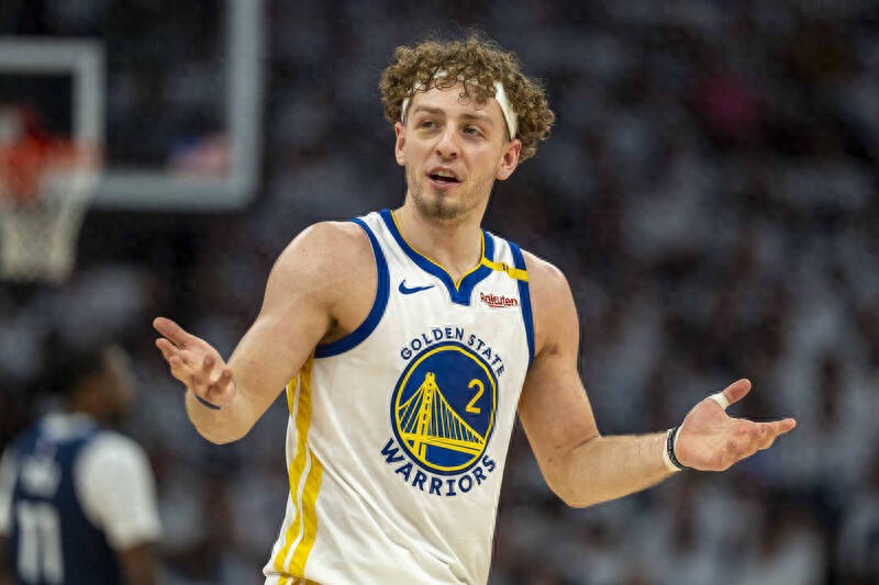 The Warriors' rising star, who scored 28 points in the NBA playoffs, has undergone surgery, and the latest situation has been exposed
