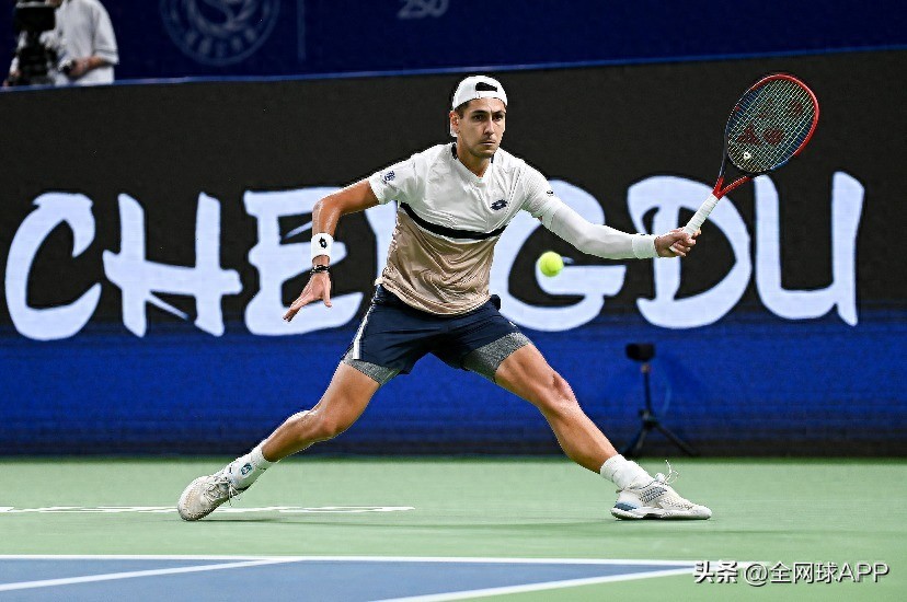 From Qualifiers to the Champion’s Podium, Chilean Warrior Tabilo Creates a Miracle in Chengdu