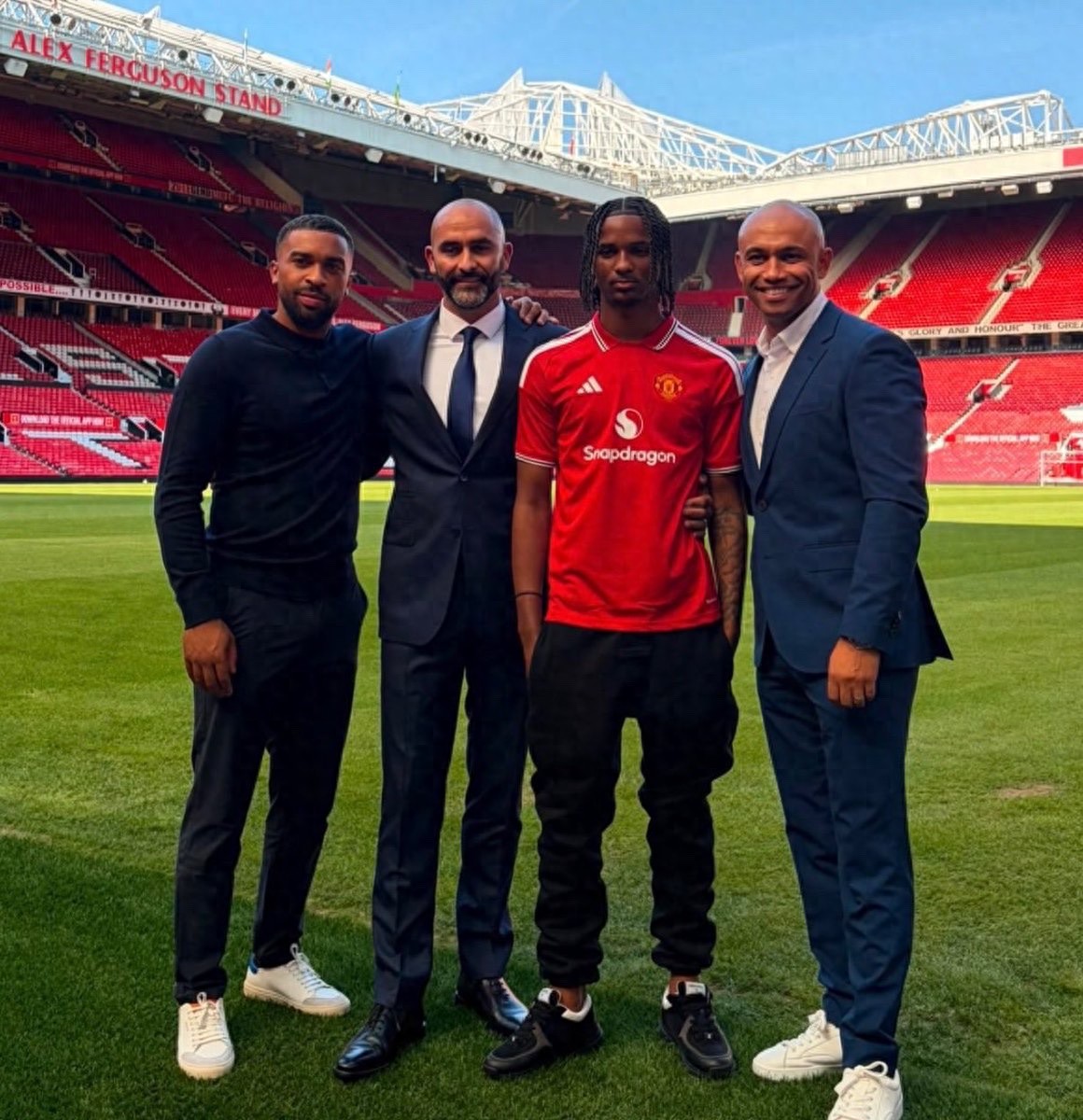 Manchester United officially announced the signing of Tottenham's Rashford for £8 million! Transfer details revealed; two prerequisites must be met for first-team entry