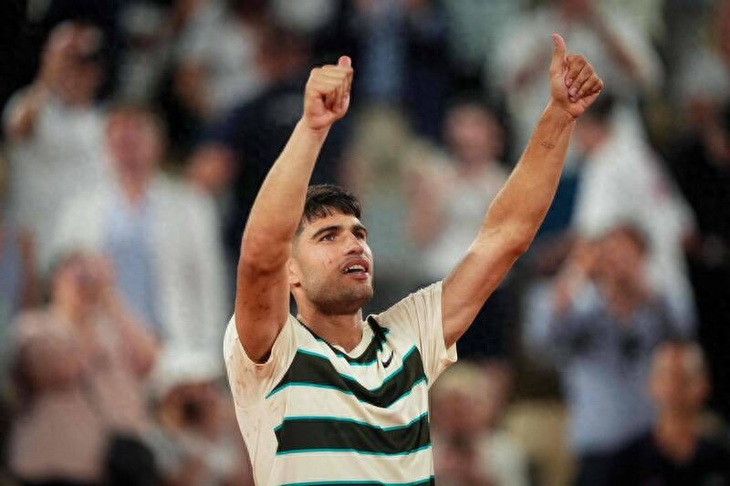 At the 2025 French Open, Alcaraz once again won in four sets to defend his title and win his fifth Grand Slam title