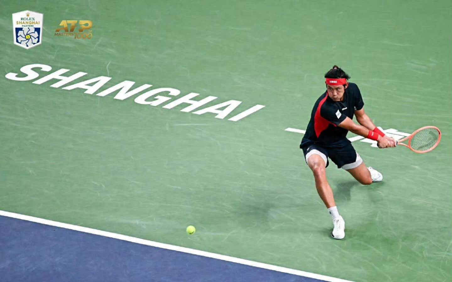 Zhang Zhizhen, injured, was overturned and exited in the first round of Shanghai, earning 150,000 yuan but unable to break a three-match losing streak.
