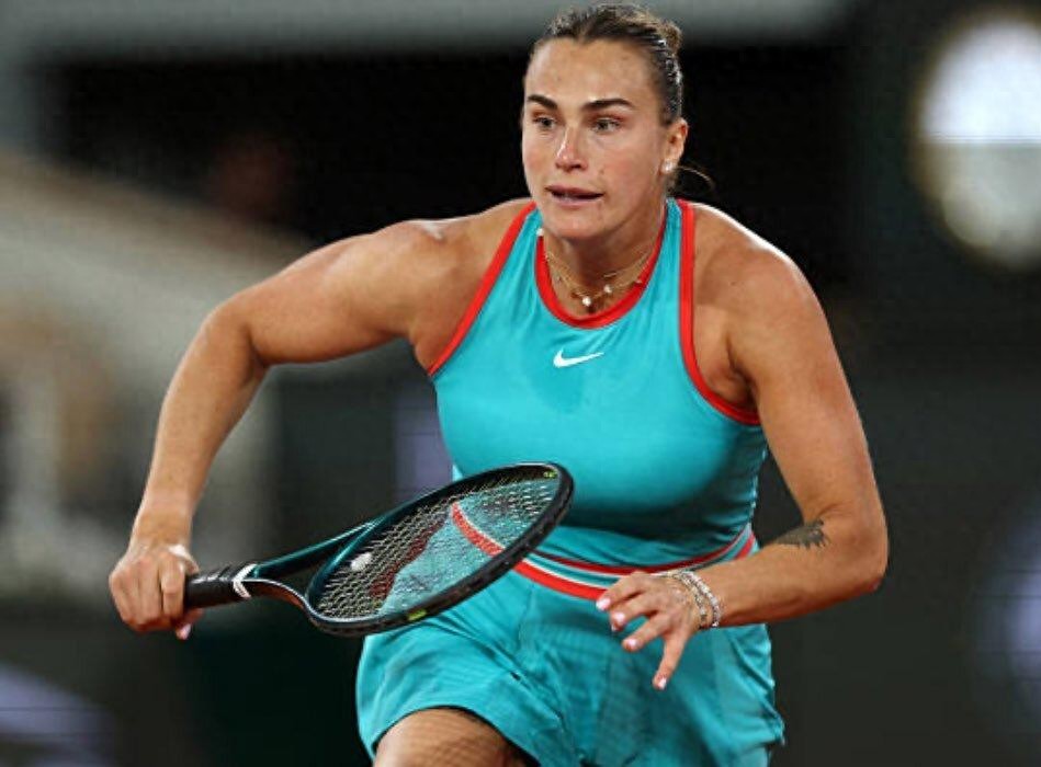 Sabalenka created the first tragedy of the French Open, and Zheng Qinwen's two fierce rivals were out of the tournament and were accused of going straight to the round of 16