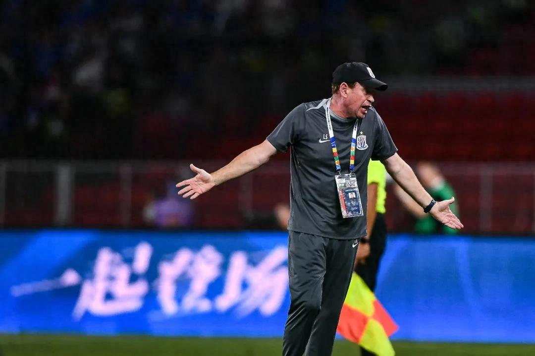 Paying the price for stubbornness! Shenhua's three consecutive losses, Slutsky resigns