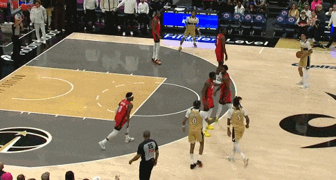 Confirmed! The debut trade! The first star player transferred in the NBA.