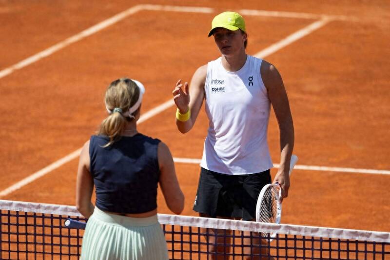"Queen of Clay" Swiatek missed the fourth crown in Rome, and the 2025 French Open women's singles won the red light for the fourth time in a row