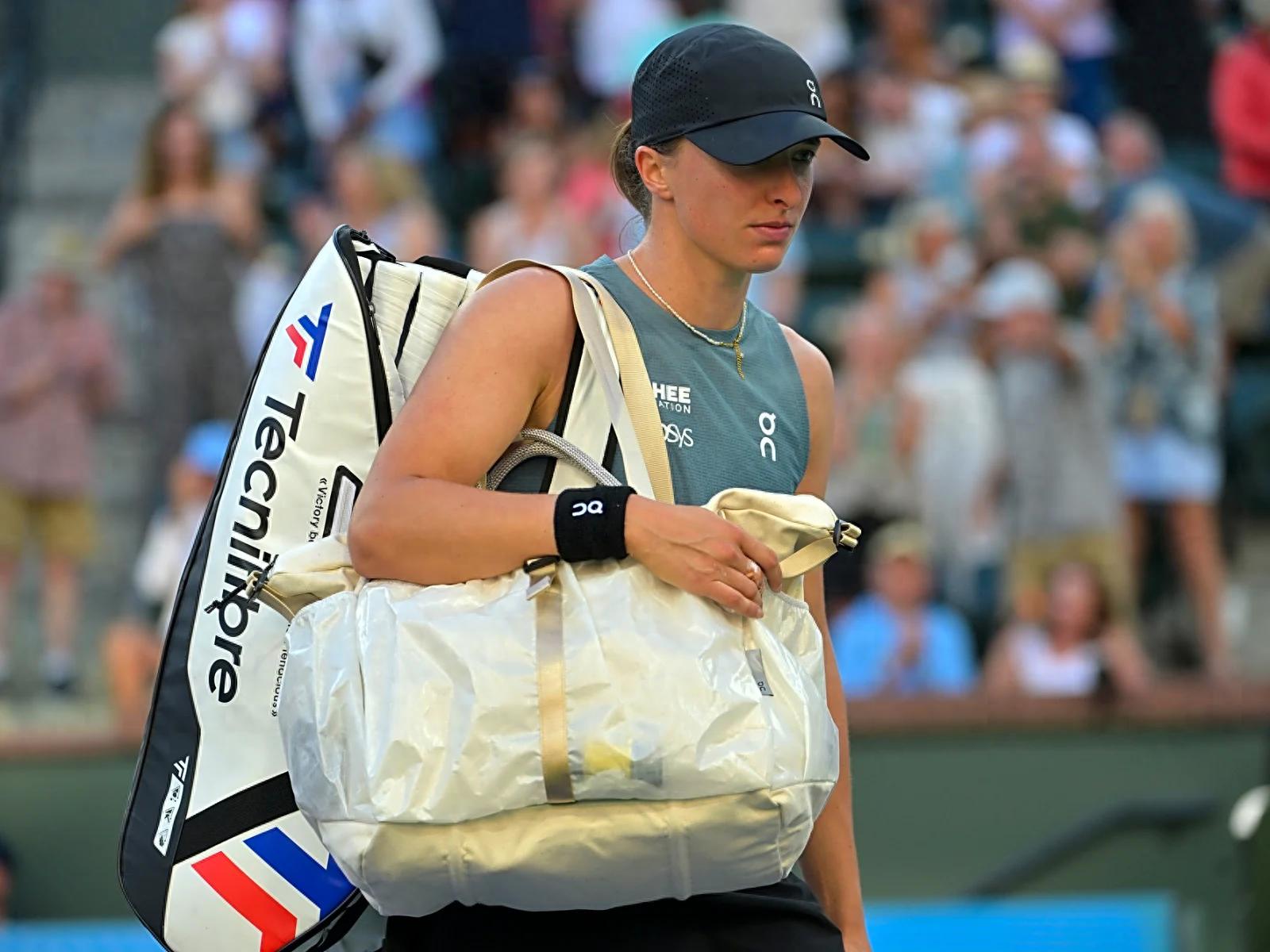 Swiatek's emotional breakdown during Miami training: Where is the root cause of her competitiveness plummeting?