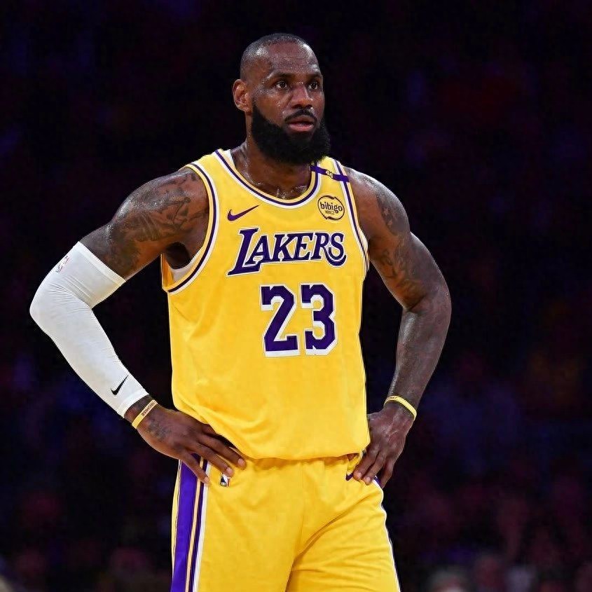A well-known reporter broke the news that next season is likely to be James' last season, with a salary of $52.6 million