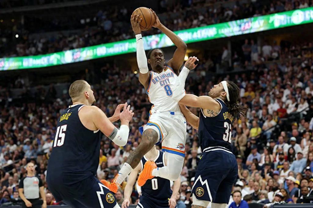 One round of the series, squeezing out two MVPs