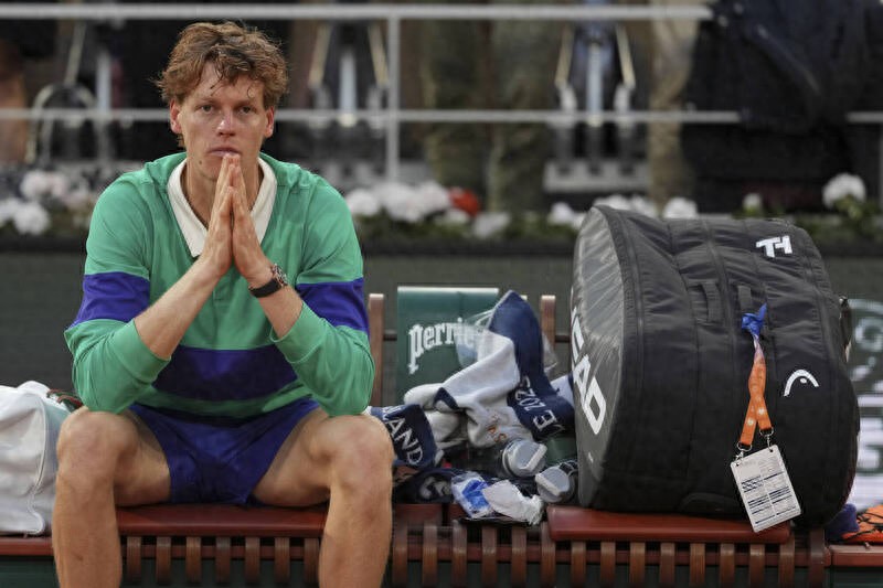 Sinner prospered and then declined in the men's singles final of the 2025 French Open, and could only laugh at himself after the match and was afraid that he would lose sleep all night