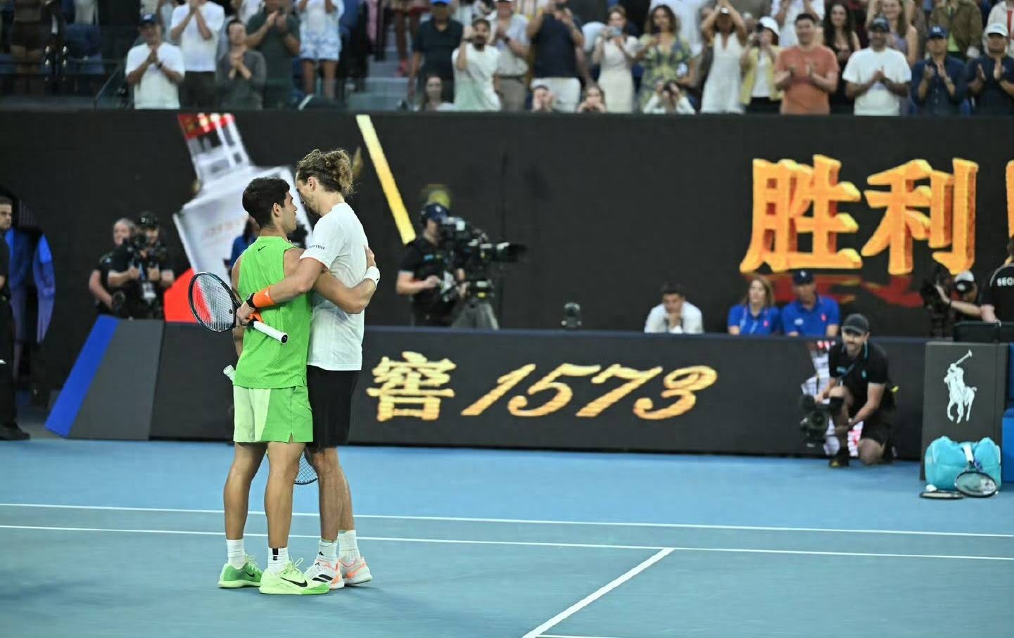 Medical timeout sparks controversy! Zverev calls it absurd, Becker accuses him of lying, Alcaraz blames the physiotherapist