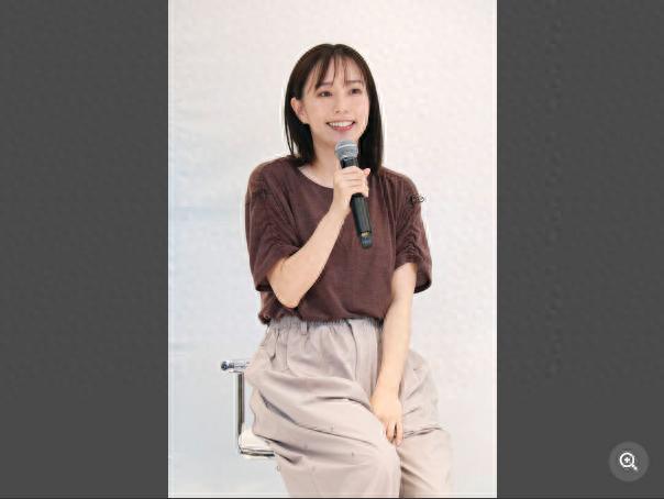 Kasumi Ishikawa experienced the opening event of ASICS in Osaka, saying that she had gained the spirit from her former mixed doubles partner