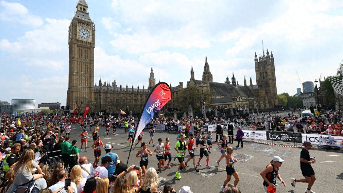 More than 1.13 million people registered for the 2026 London Marathon set a new record, and the winning rate will be lower in the new year