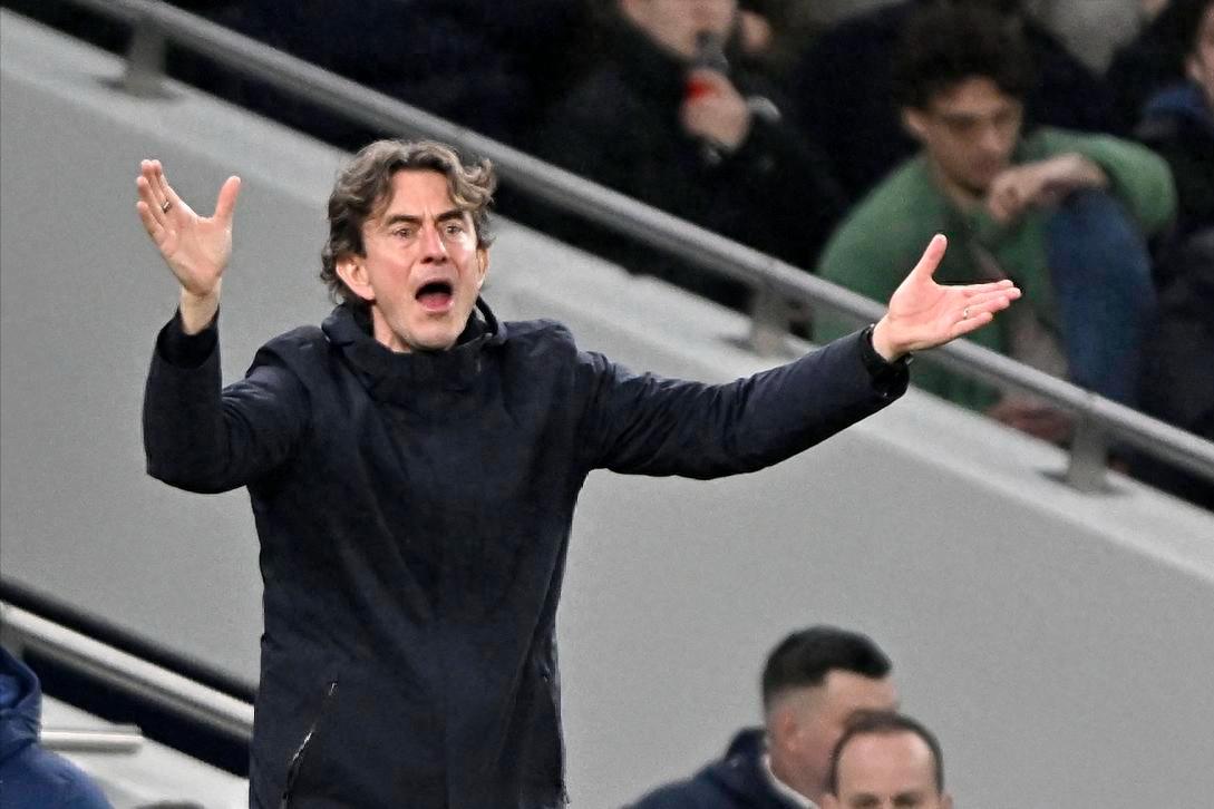 Alternative Spurs! 4th in the Champions League, 14th in the Premier League, conceded 18 goals in the first half of the first 24 rounds, ranking third from bottom in the Premier League.