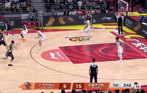 He's back! Plus/minus +30! Cui Yongxi becomes the top performer of the game.