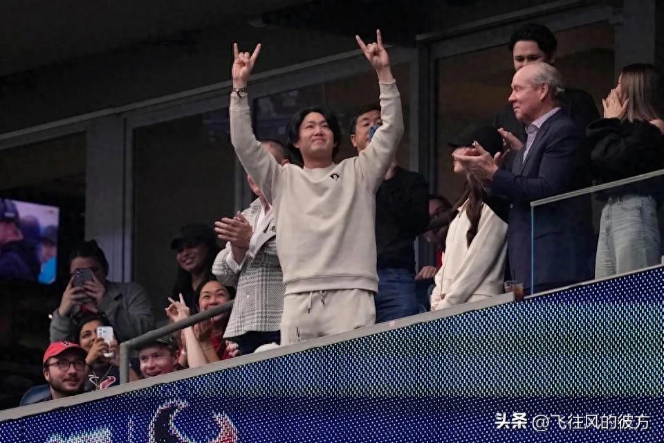Houston fans enthusiastically welcomed Tatsuya Imai, who received cheers throughout the NFL stadium.