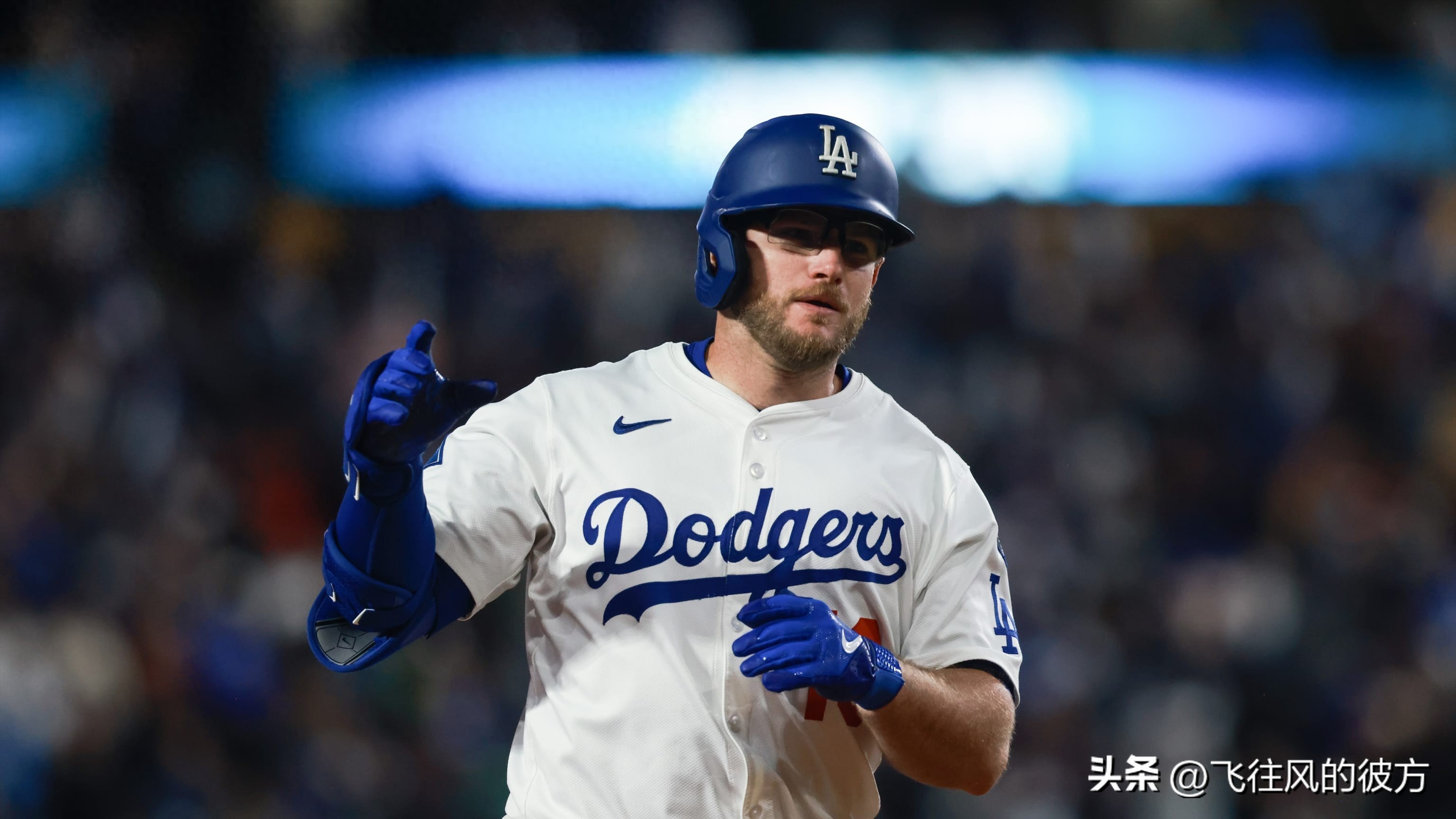 Behind Dodgers third baseman Mancy's rebound: Glasses are not the only key