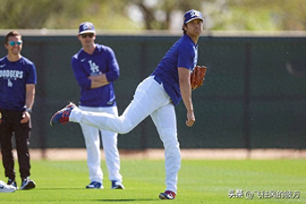 Shohei Ohtani Returns to Dodgers, Expected to Pitch Before Spring Training Ends