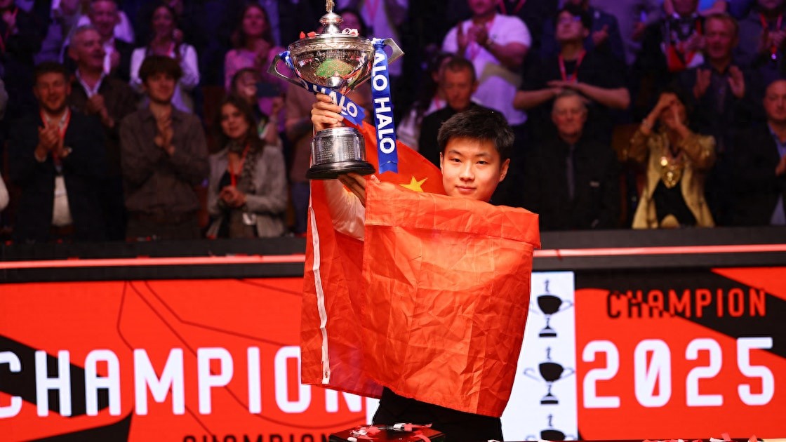 Zhao Xintong won the 2025 Snooker World Championships, "Golden Left Hand": Tonight belongs to him, congratulations