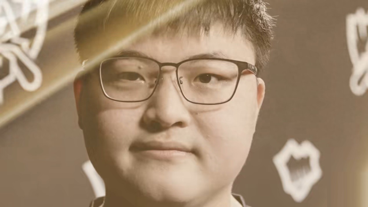 Uzi&#39;s video went viral overseas, highly praising Ruler as the world&#39;s top ADC, even above Gumayusi.