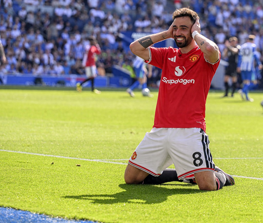 Asking price of 35 million! Turkish Super Lig giants want to sign Bruno Fernandes, but the chance of Manchester United agreeing is almost zero